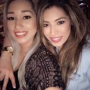 Meet your Posher, Zoila